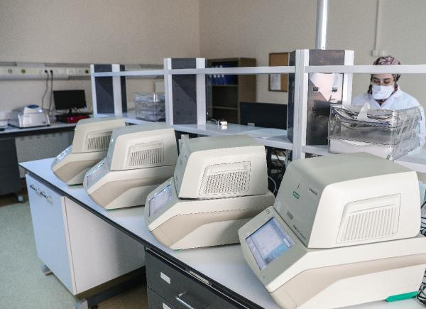 İstanbulun en büyük koronavirüs merkezi Uz. Dr. Cemal Kazezoğlundan umut veren sözler