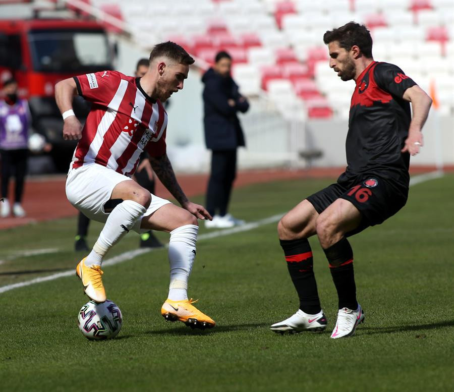 Demir Grup Sivasspor 1-0 Fatih Karagümrük maçı fotoğrafları