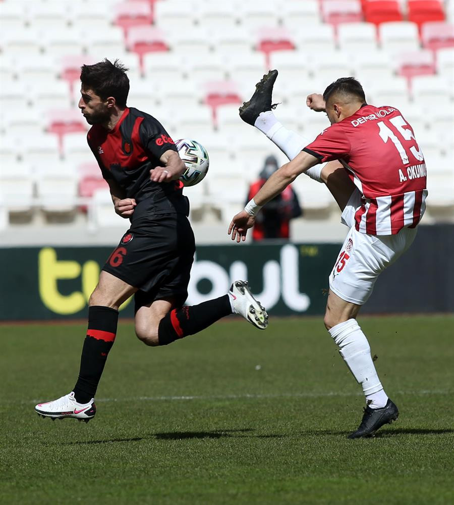 Demir Grup Sivasspor 1-0 Fatih Karagümrük maçı fotoğrafları