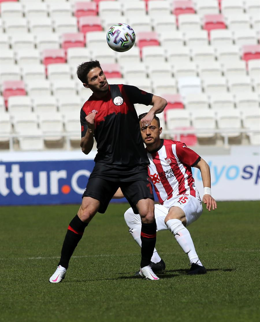 Demir Grup Sivasspor 1-0 Fatih Karagümrük maçı fotoğrafları