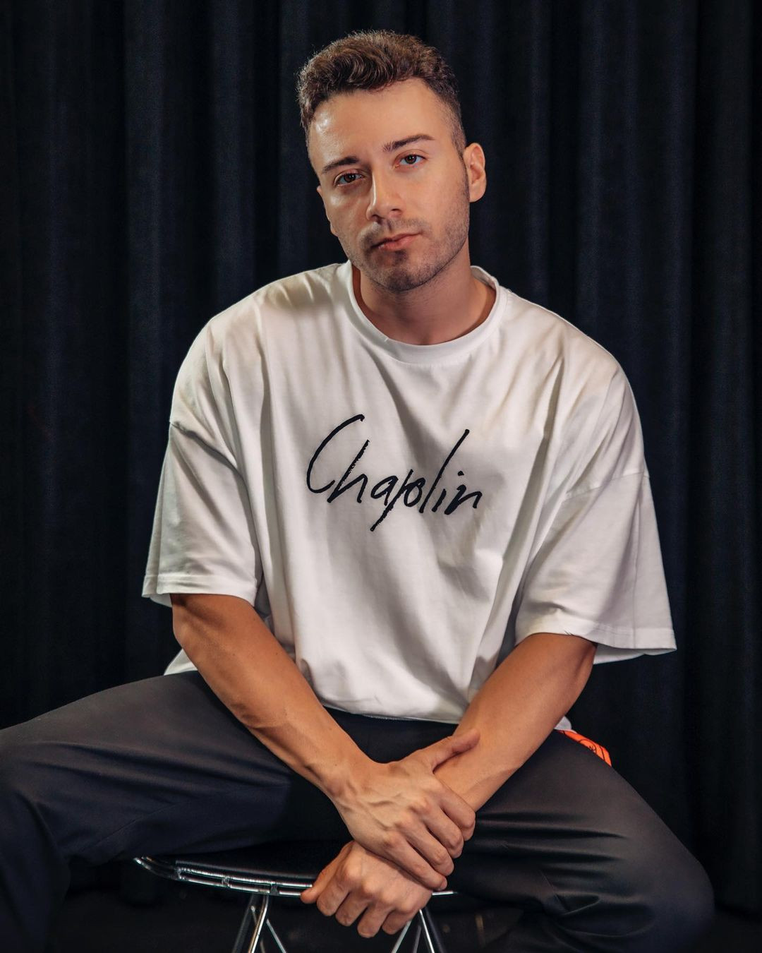 Enes Baturdan dobra açıklamalar: Başarısız olmaktan korkuyorum, sosyete tayfasını sevmiyorum