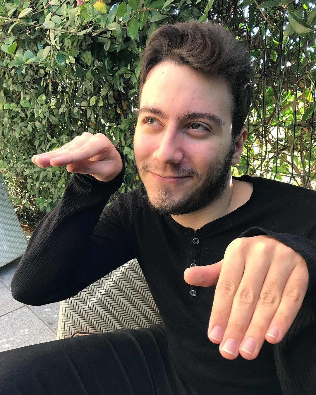 Enes Baturdan dobra açıklamalar: Başarısız olmaktan korkuyorum, sosyete tayfasını sevmiyorum