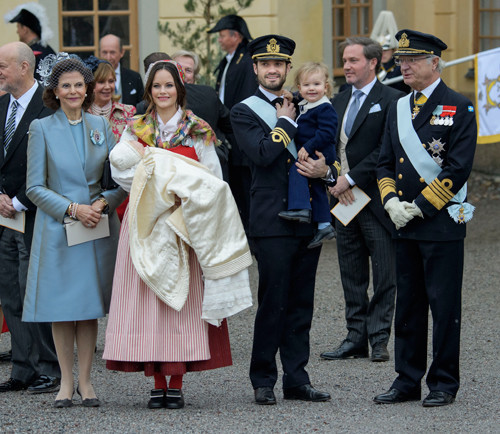 HİÇBİR ŞEYDEN PİŞMAN DEĞİLİM