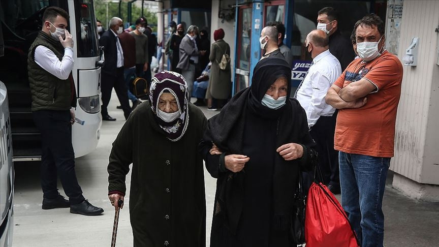 65 yaş üstü sokağa çıkma yasağı hangi illerde var 65 yaş üstü izin saatleri ve kısıtlama detayları