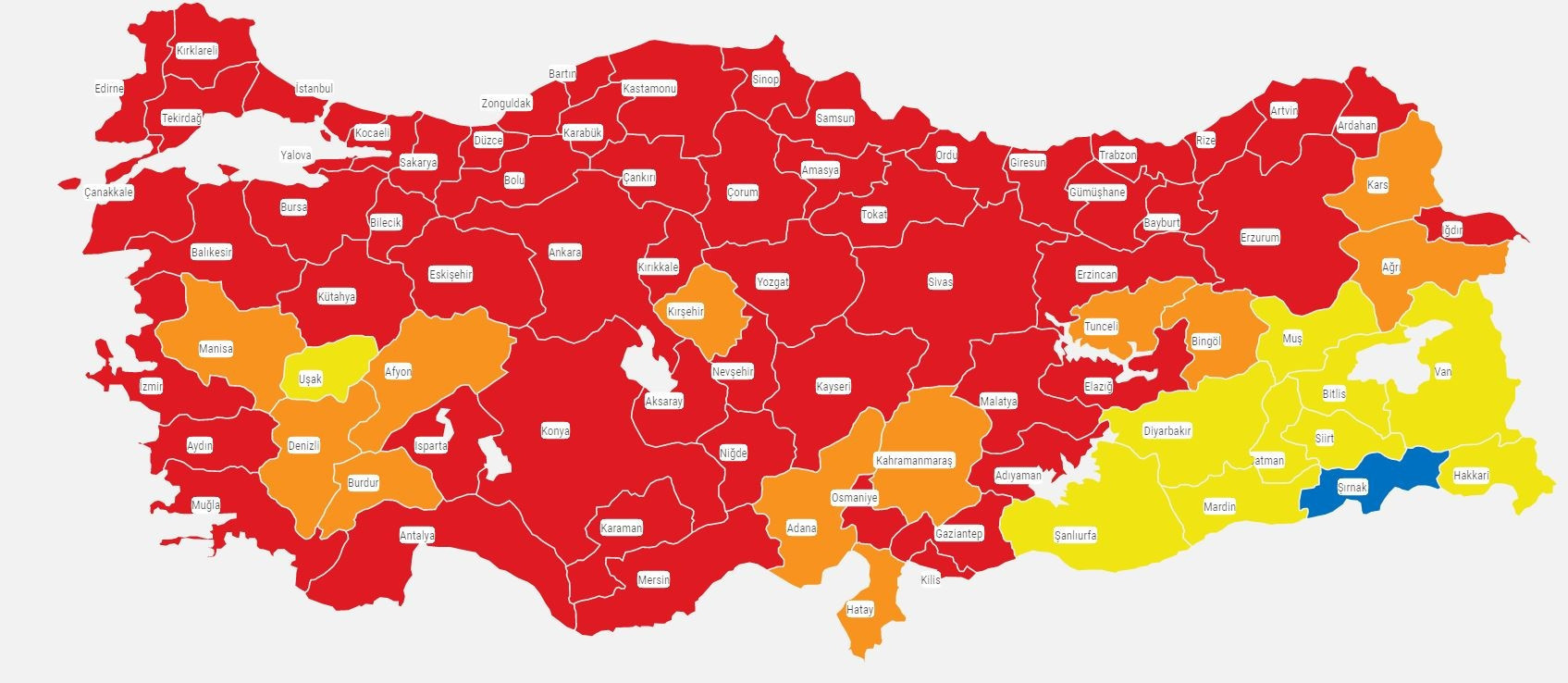 Hangi illerde 65 yaş üstü ve 20 yaş altı sokağa çıkma yasağı var İşte 20 yaş altı ve 65 yaş üstü izin saatleri