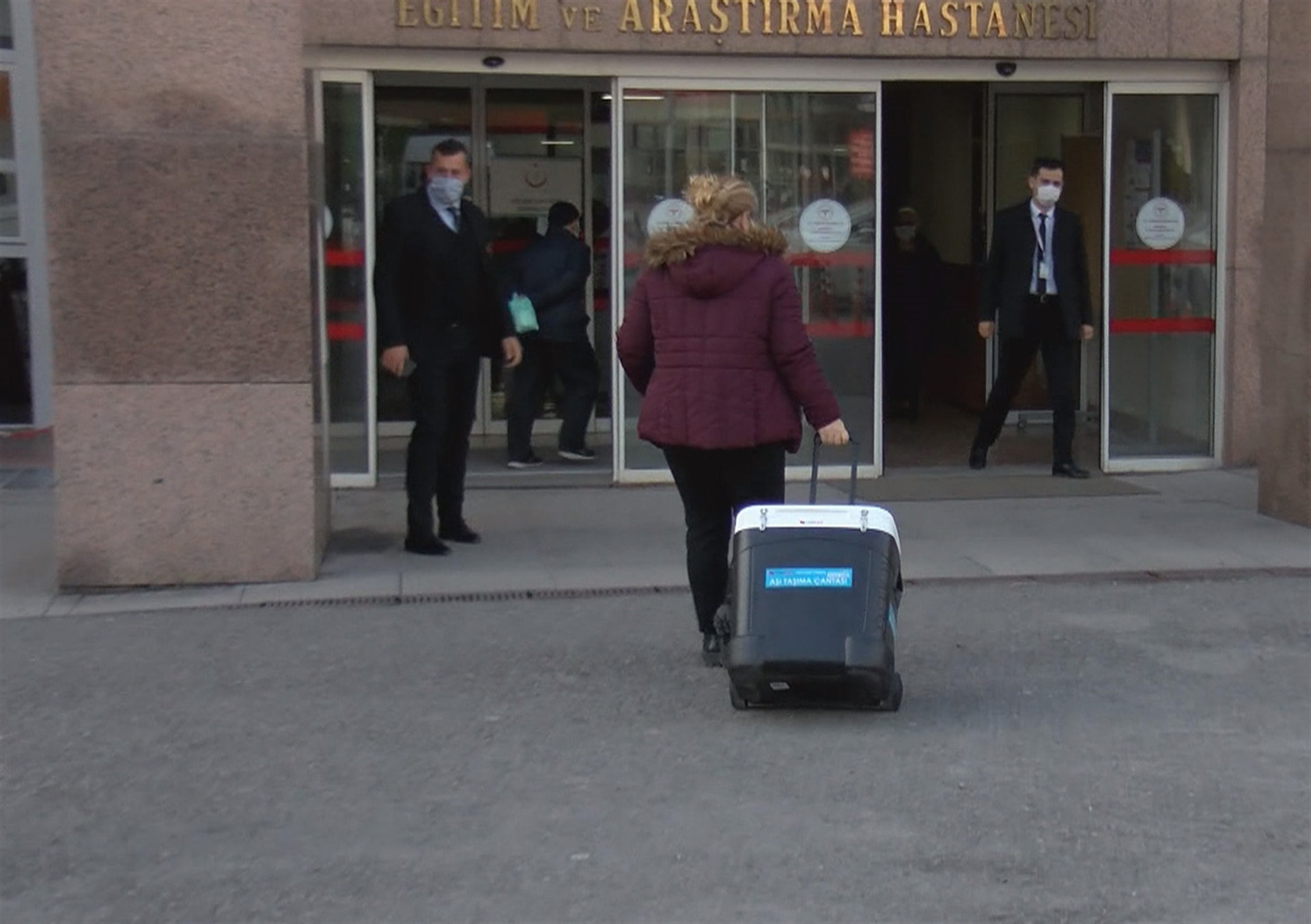 Biontech aşısı hakkında merak edilenler... DHA adım adım görüntüledi