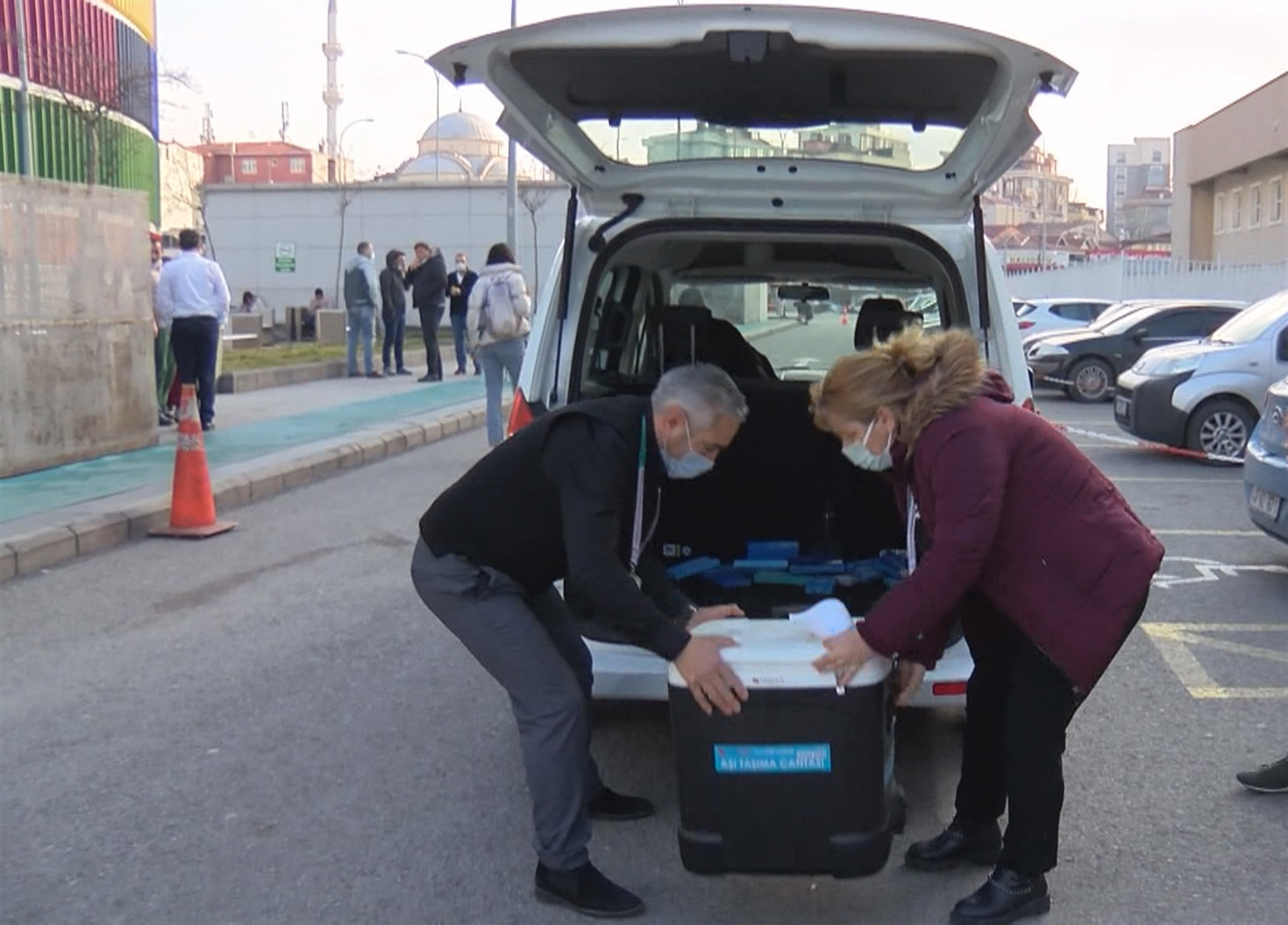 Biontech aşısı hakkında merak edilenler... DHA adım adım görüntüledi