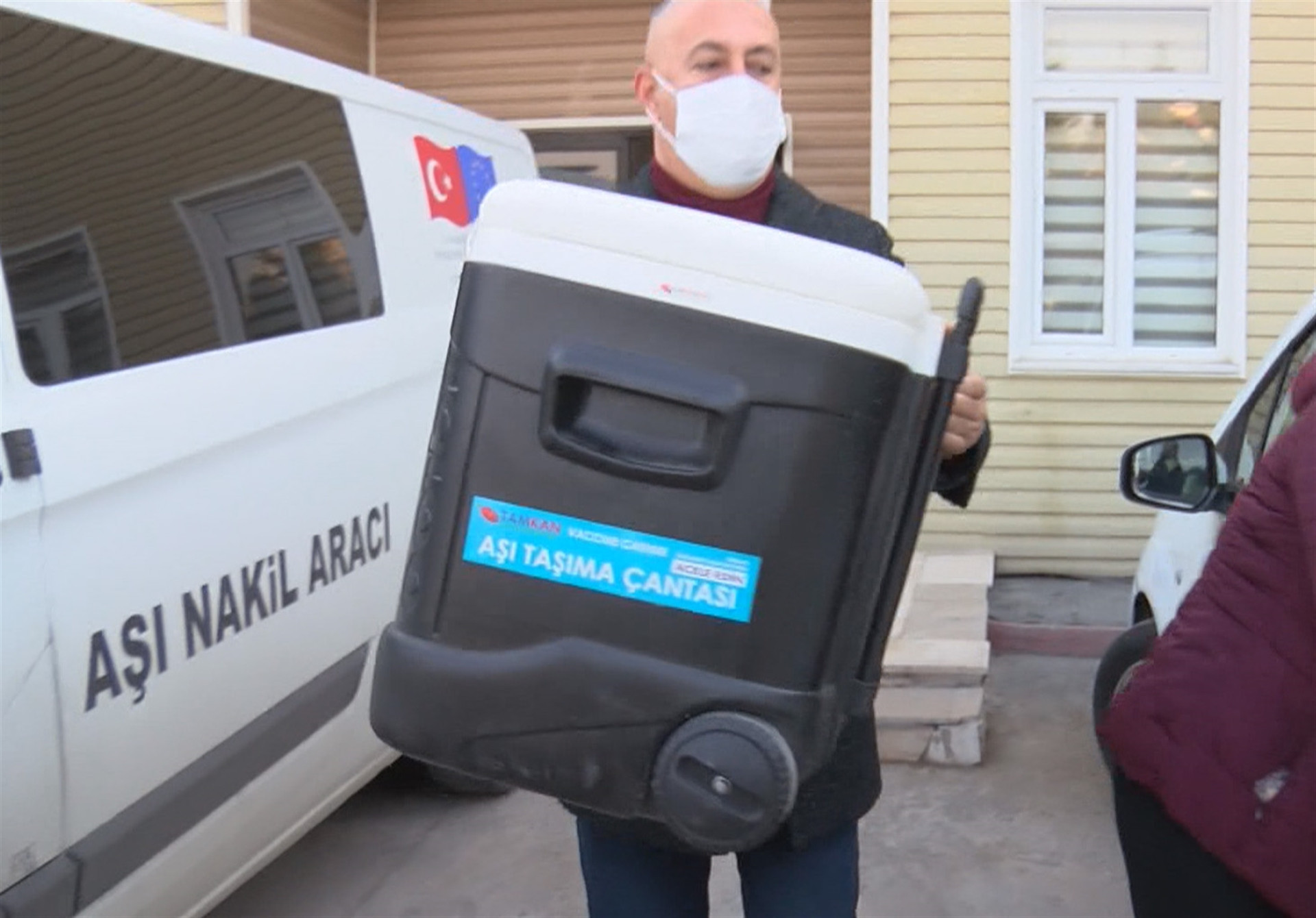 Biontech aşısı hakkında merak edilenler... DHA adım adım görüntüledi