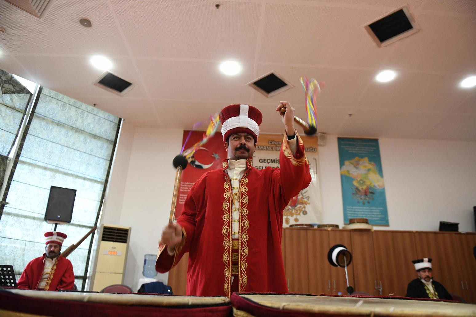 KÖS DÜŞMANA KORKU VERİRMİŞ