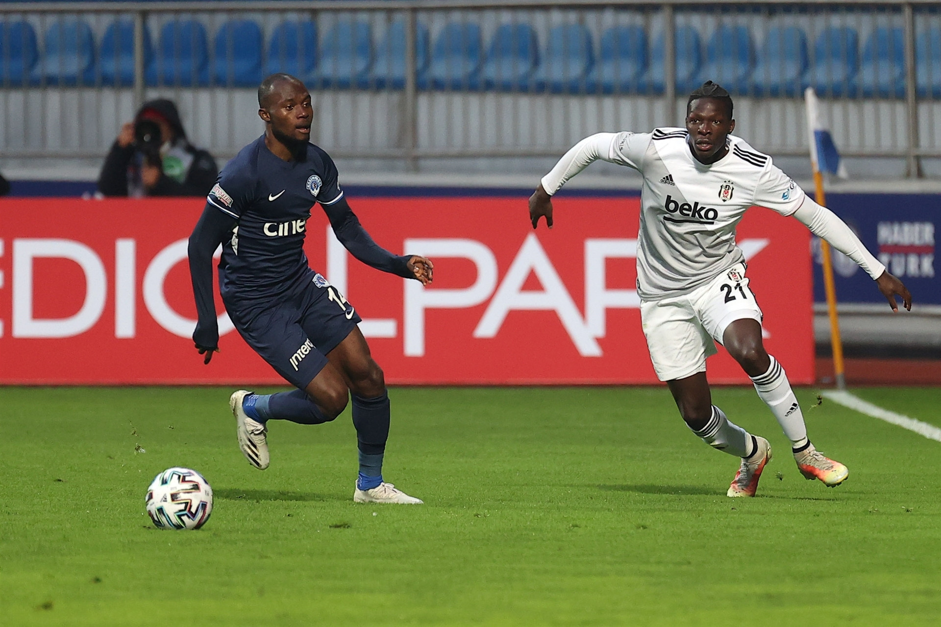 Kasımpaşa - Beşiktaş maçından öne çıkan fotoğraflar