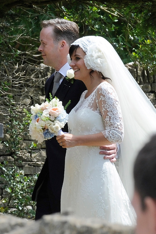 İLK EVLİLİĞİ KISA SÜRDÜ