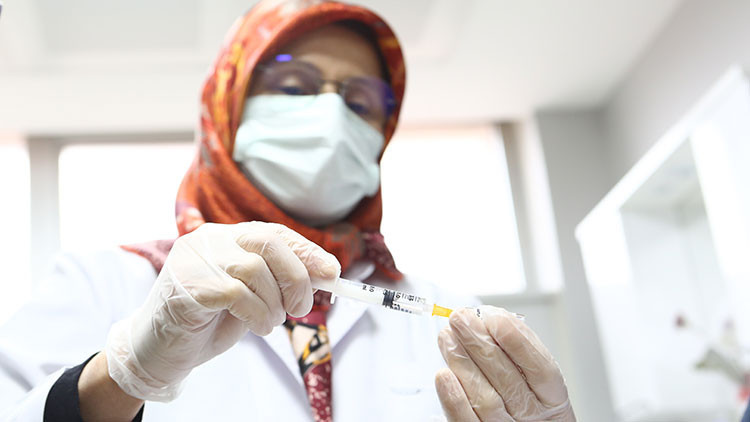 Temmuza kadar 32 milyon aşı