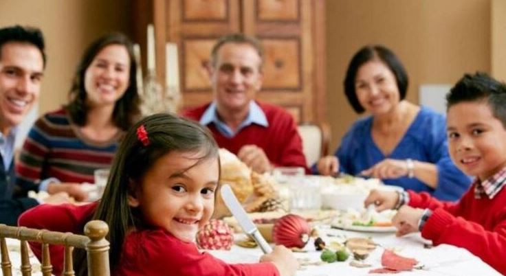 ORUÇ TUTMAK İSTEYEN ÇOCUKLARA NASIL YAKLAŞMALI ORUÇ TUTMAK İSTEYEN ÇOCUKLARA NASIL YAKLAŞMALI