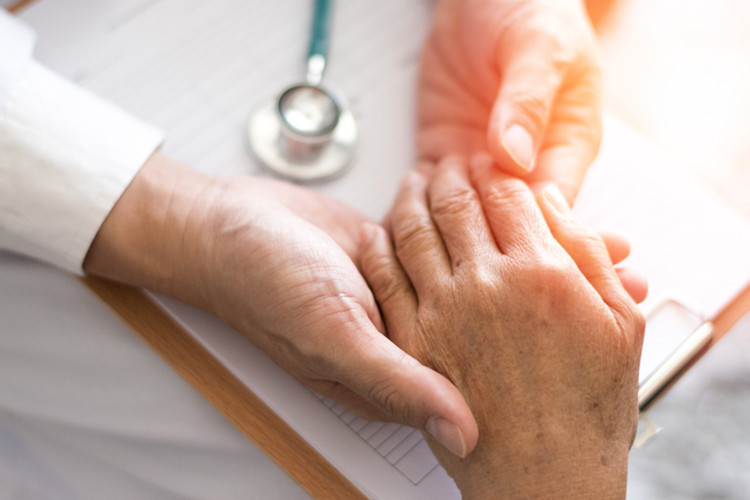 Parkinson hastalığı neden olur