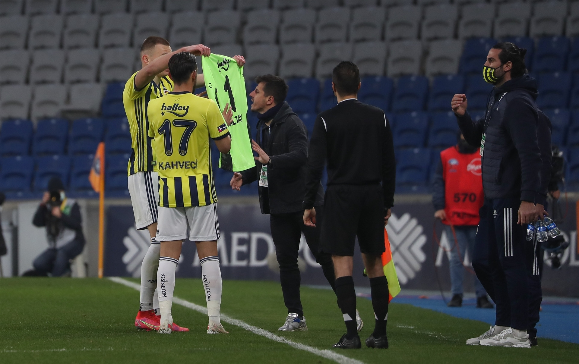 Medipol Başakşehir - Fenerbahçe maçından öne çıkan fotoğraflar