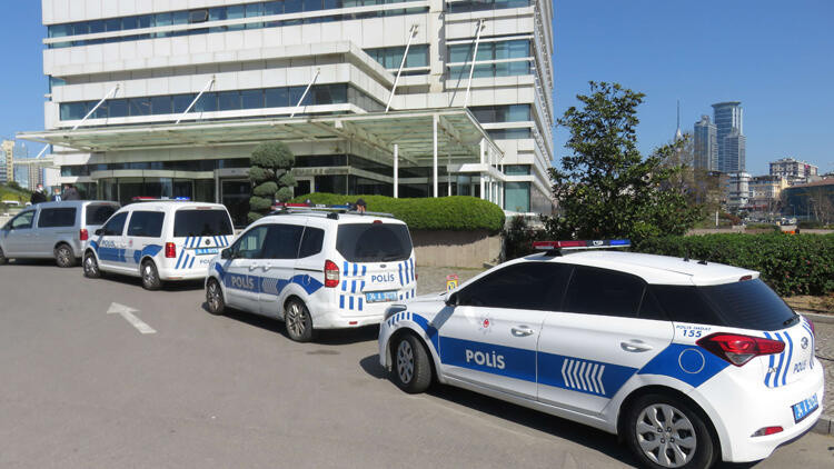 HUKUKÇULAR KONU İLE İLGİLİ NE DEDİ HUKUKÇULAR KONU İLE İLGİLİ NE DEDİ