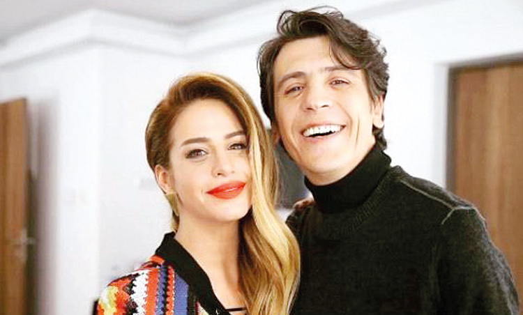 AYRILSAK DA BERABERİZ