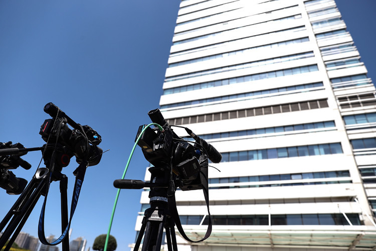 GÖRSENİZ DEĞİL PARA YATIRMAK ÇAY BİLE İÇMEZSİNİZ