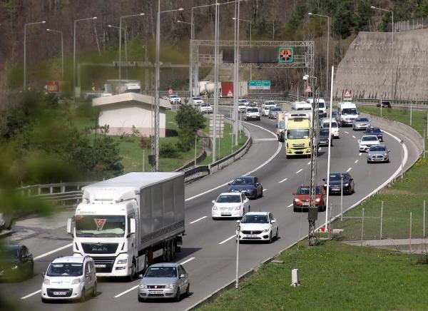 BOLU DAĞI’NDA ARAÇ YOĞUNLUĞU
