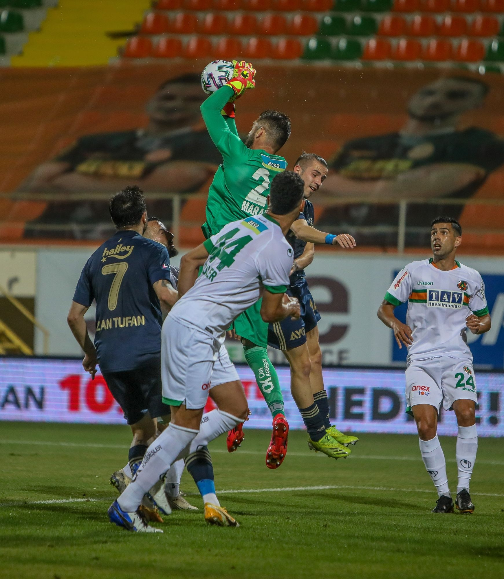 Alanyaspor - Fenerbahçe maçından fotoğraflar