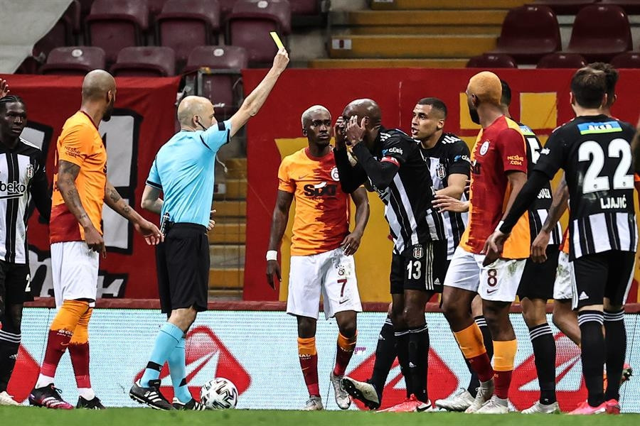 Son dakika: Galatasaray - Beşiktaş derbisi sonrası çok konuşulacak sözler 4 yazardan önemli açıklama