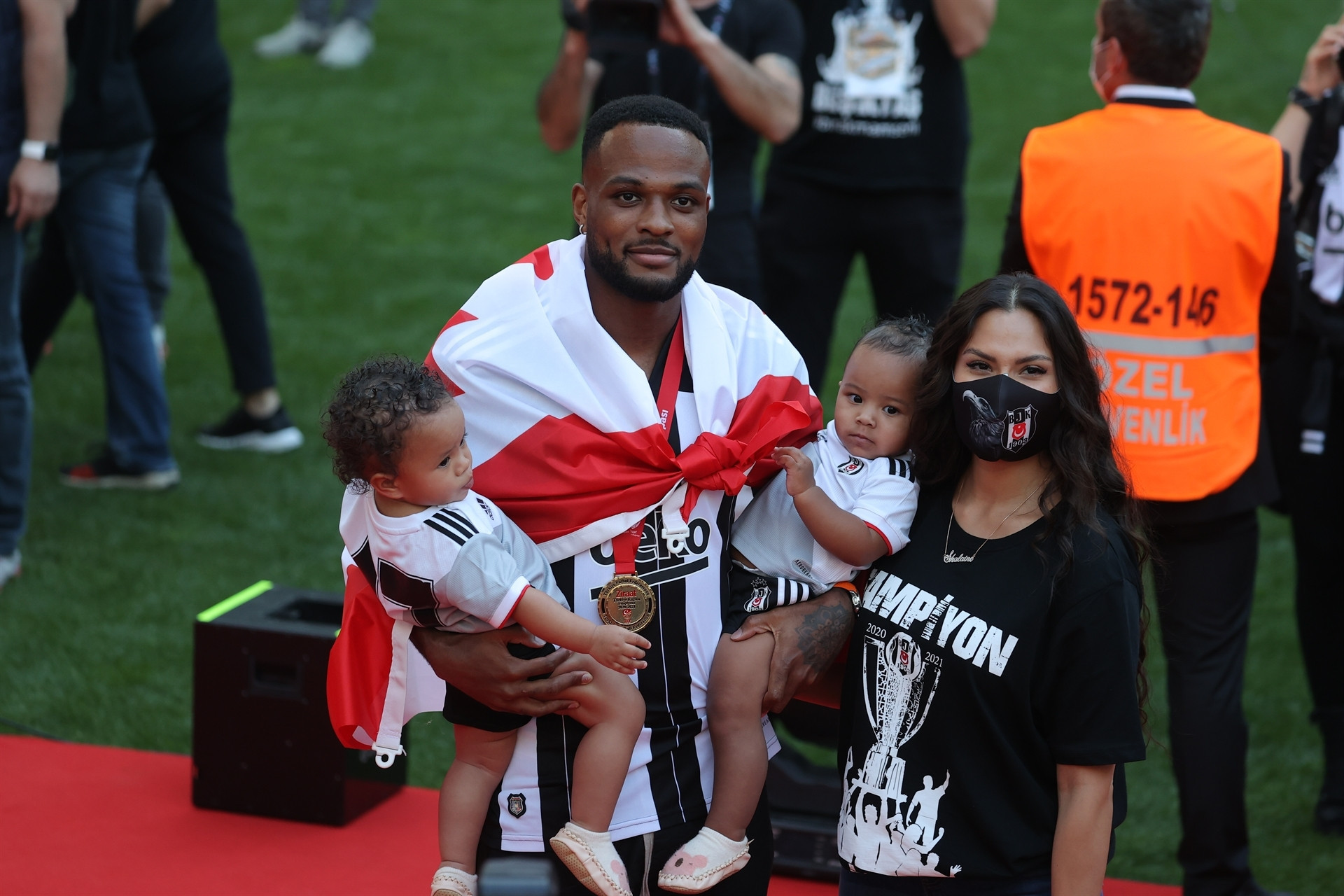 Beşiktaş kupasına kavuştu