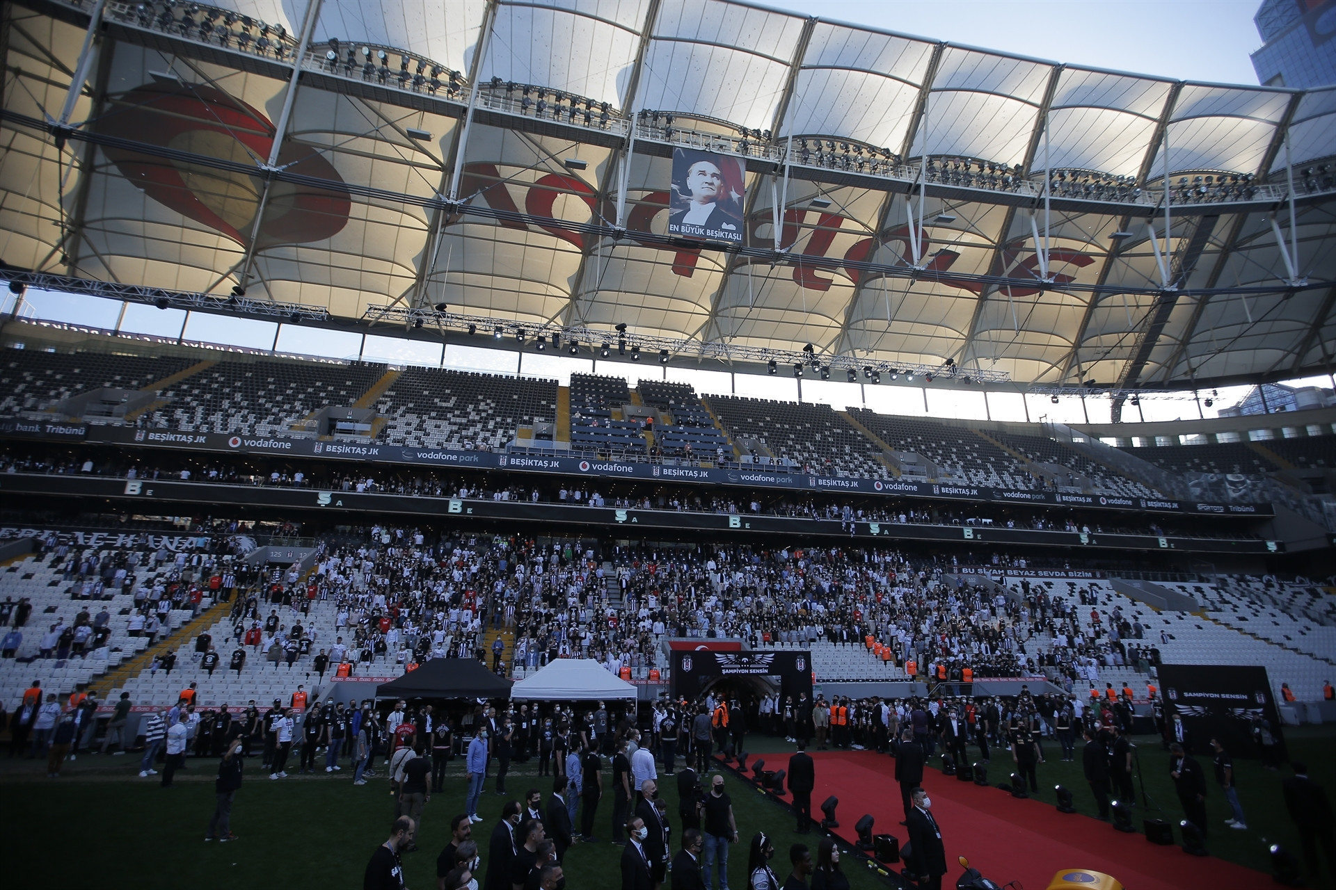 Beşiktaş kupasına kavuştu