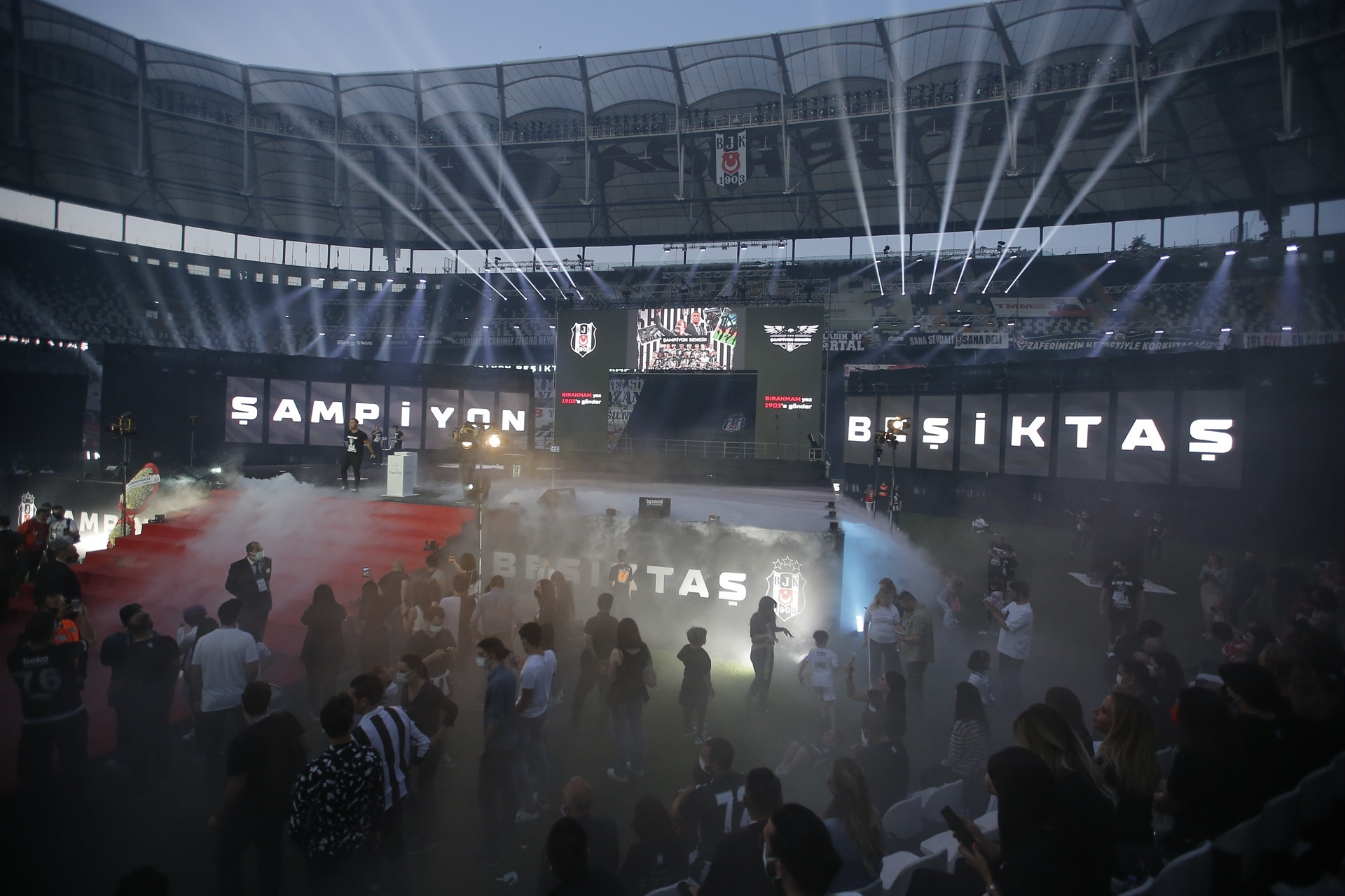 Beşiktaş kupasına kavuştu