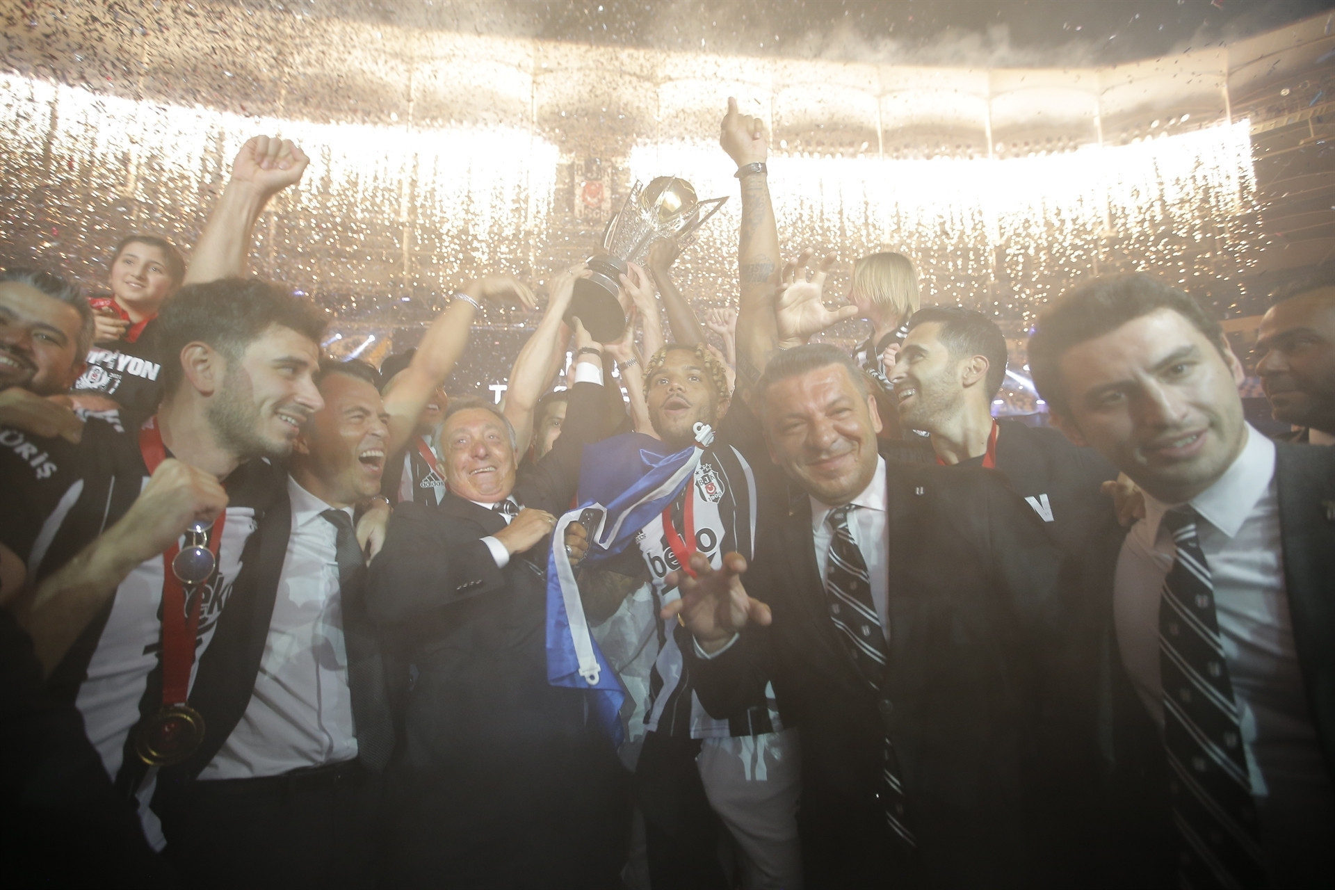 Beşiktaş kupasına kavuştu
