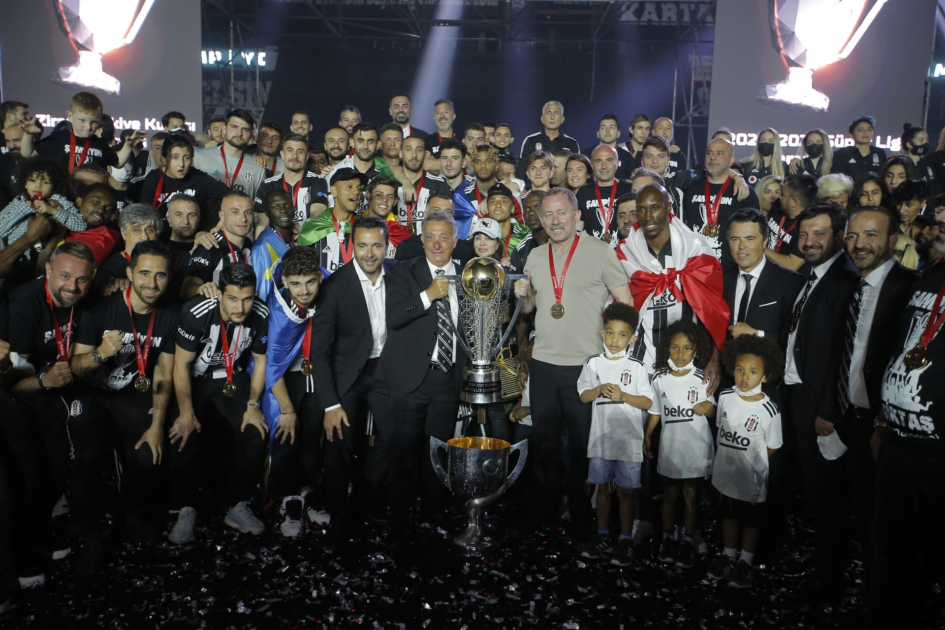 Beşiktaş kupasına kavuştu