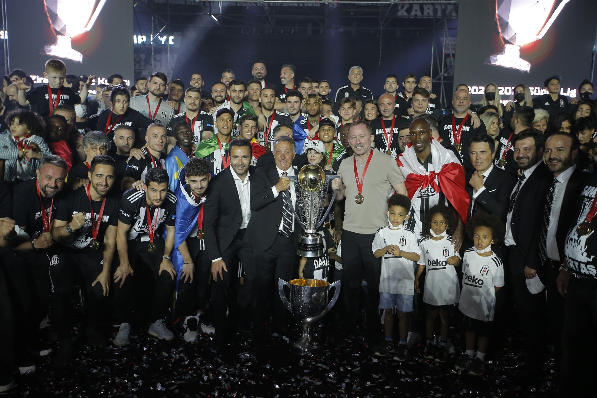 Beşiktaş kupasına kavuştu