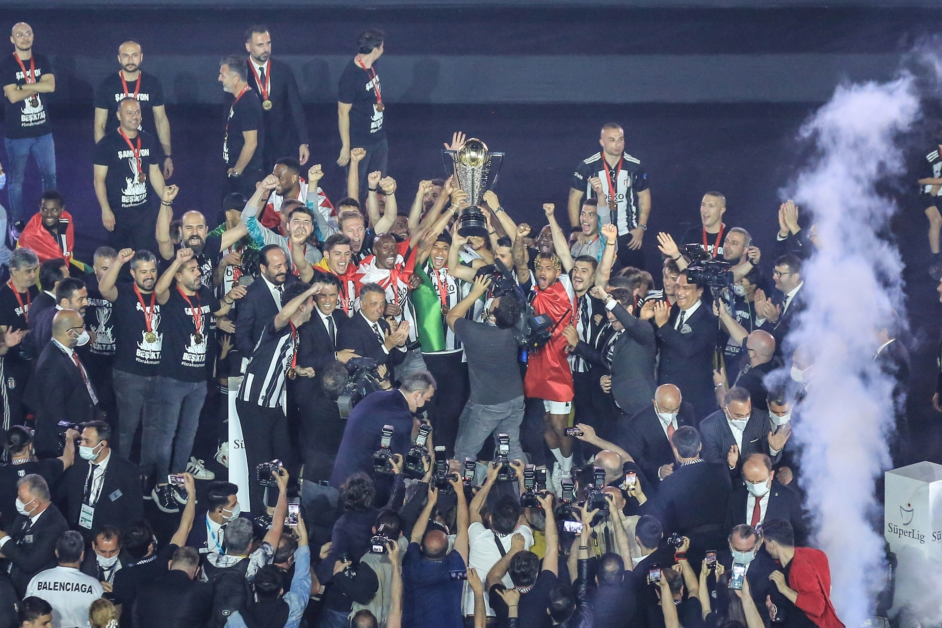 Beşiktaş kupasına kavuştu
