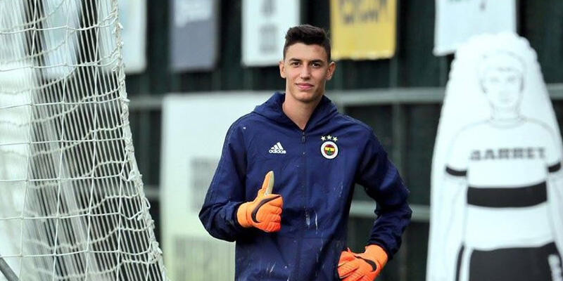 BERKEYİ DÜNYA DEVİ İSTİYOR