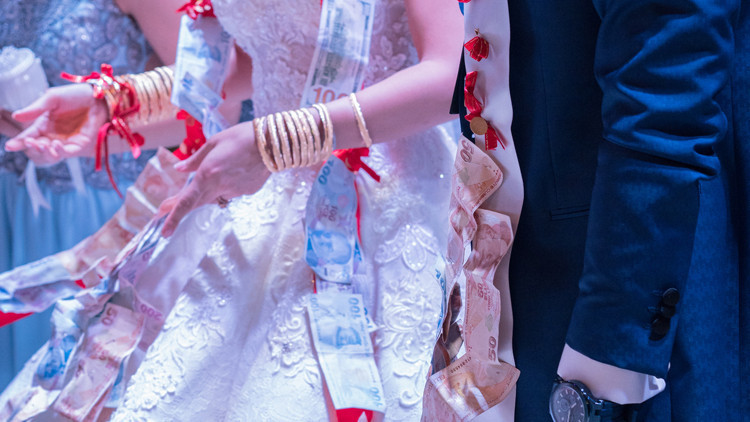 Düğünler nasıl olacak Düğün ve nişanlar pazar günü yasak mı, düğün salonları açıldı mı İşte İçişleri Bakanlığı genelgesi ile düğün şartları..