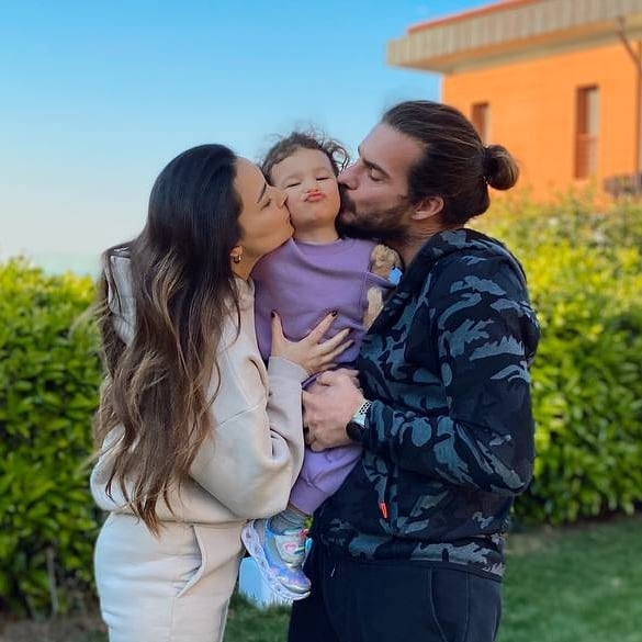 Hakan Hatipoğlu eşi Gizem Hatipoğlunun doğum gününü kutladı