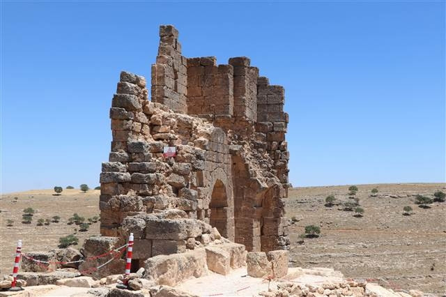 Zerzevan Kalesindeki Mithras Tapınağına bağlantılı yapılar bulundu