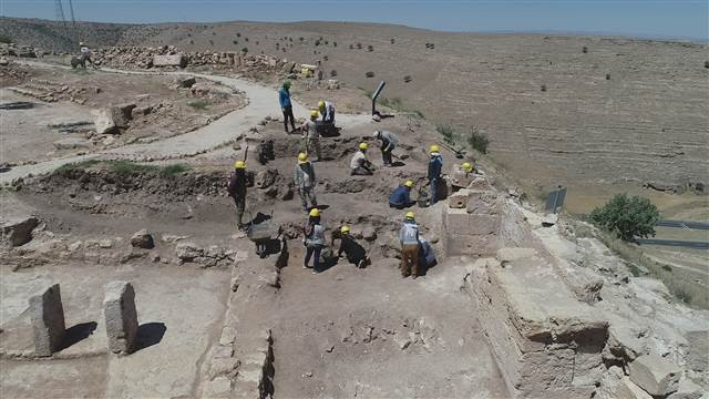Zerzevan Kalesindeki Mithras Tapınağına bağlantılı yapılar bulundu