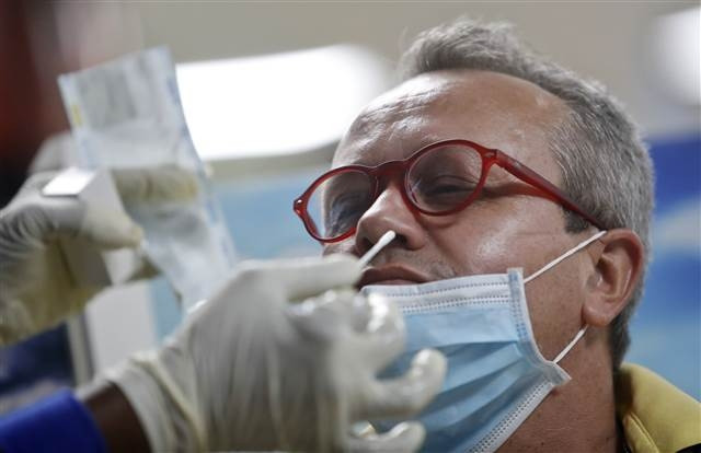 Koronavirüs belirtileri değişti.. Hint varyantı sonrası yenileri listeye eklendi.. İşte Tat, koku kaybı ve değişen semptomlar..