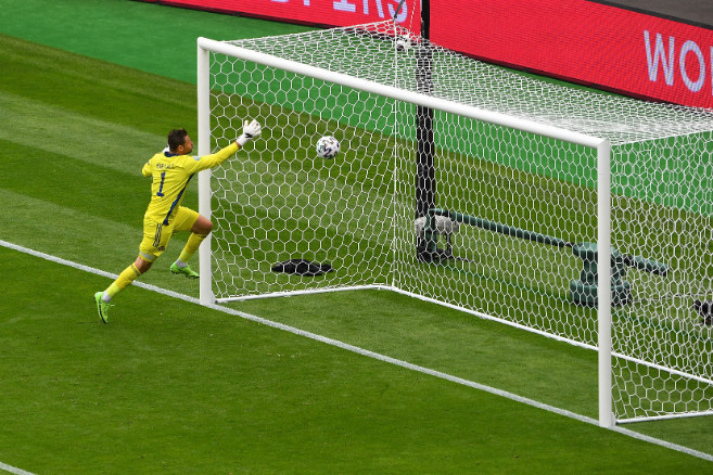 Son Dakika: EURO 2020de Patrick Schick 1980den bu yana en uzak mesafeden atılan gole imza attı (İskoçya - Çekya) Son Dakika: EURO 2020de Patrick Schick 1980den bu yana en uzak mesafeden atılan gole imza attı (İskoçya - Çekya)