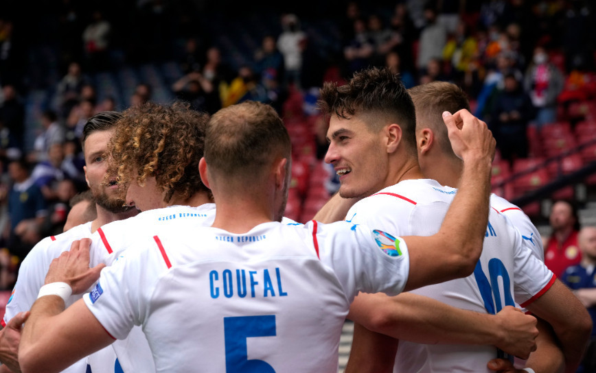 Son Dakika: EURO 2020de Patrick Schick 1980den bu yana en uzak mesafeden atılan gole imza attı (İskoçya - Çekya)