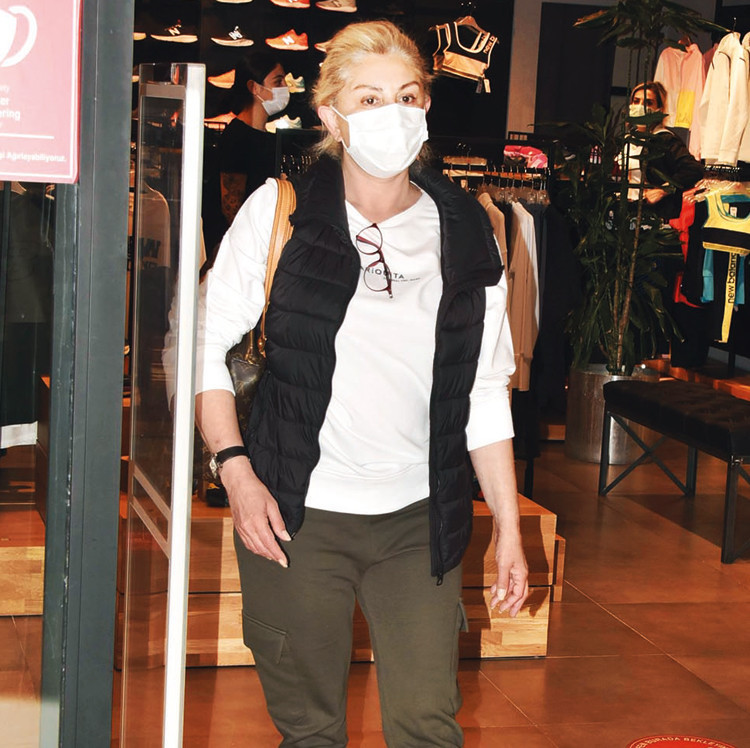 Rüyalarımda konser veriyorum Rüyalarımda konser veriyorum