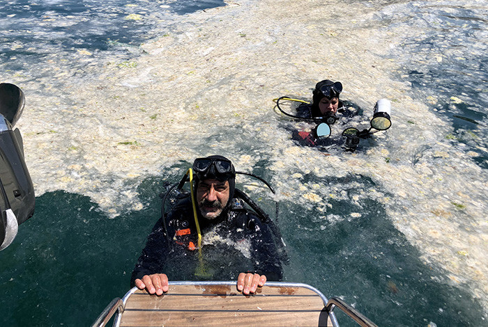 Müsilaj kâbusu sürüyor Marmaradan çok çarpıcı fotoğraflar... Görüş mesafesi sıfıra yakın, örümcek ağı şeklinde, yoğunluk kat kat fazla...