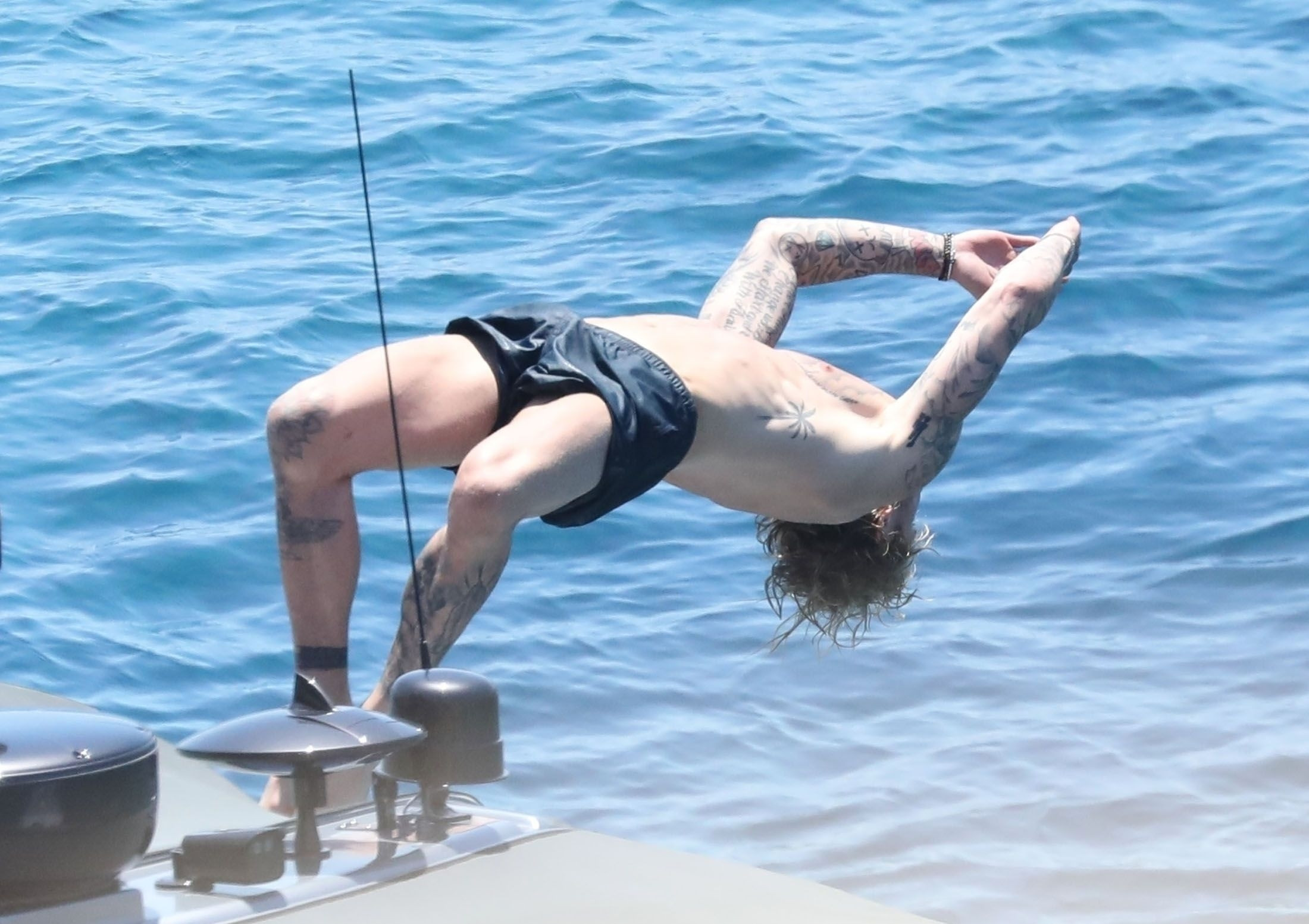 Loris Karius Mykonosta fena yakalandı Fotoğraflar sızınca açıklama yapmak zorunda kaldı