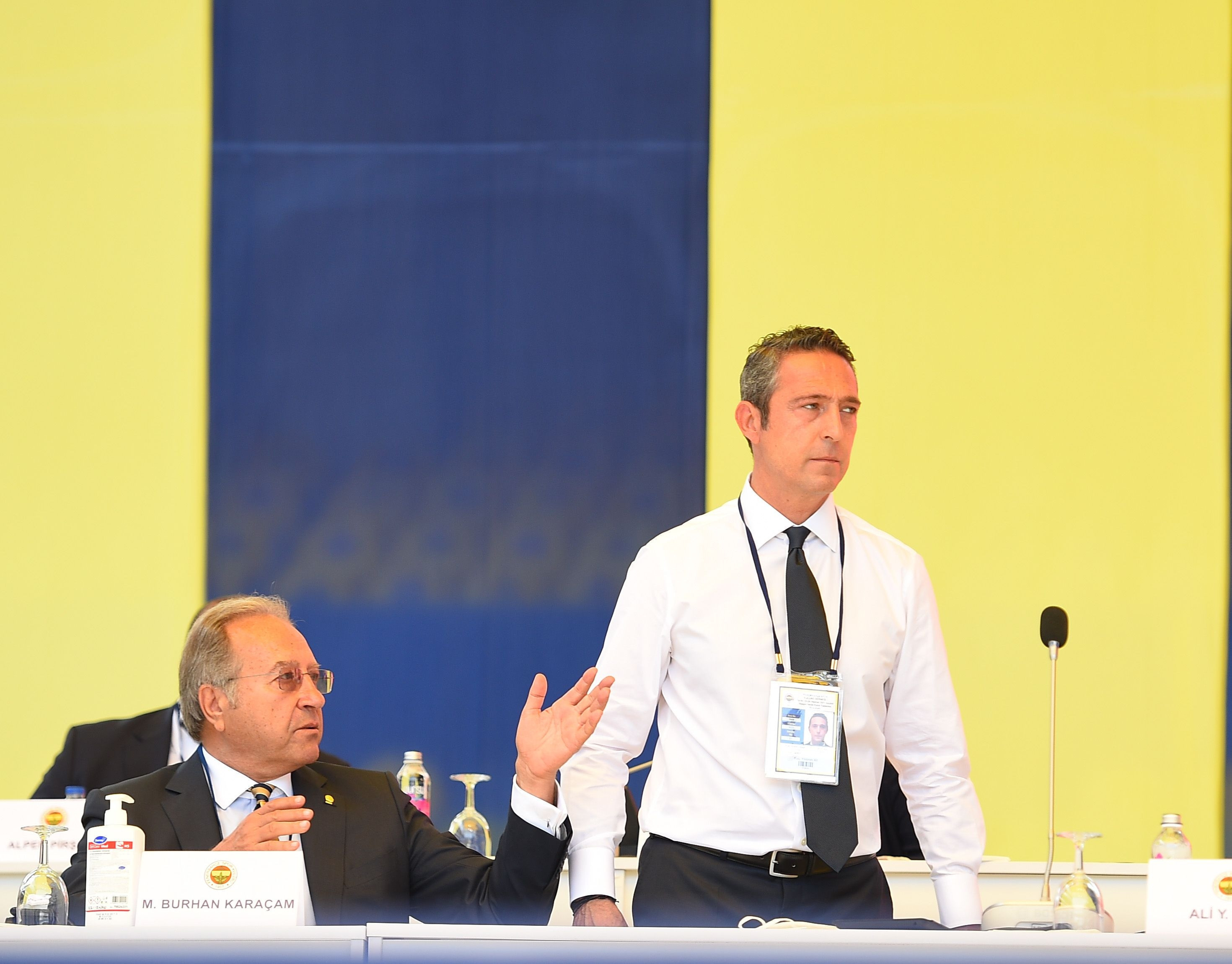 Fenerbahçe kongresinden fotoğraflar