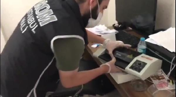 İstanbul merkezli 2 ilde dublör kullanarak banka hesaplarını boşaltan şebekeye operasyon