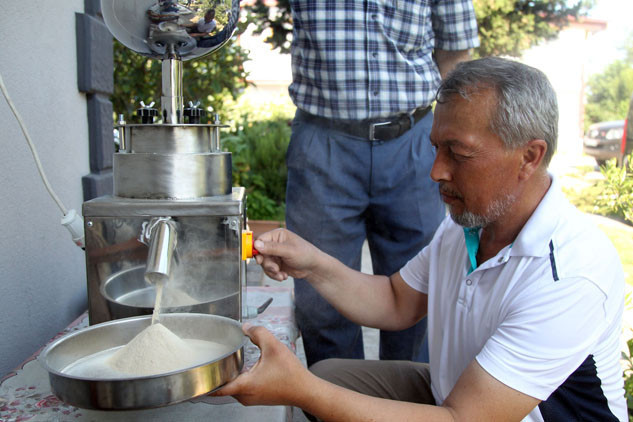 Özel izinle üretiliyor Salep orkidesinin kurutulmuşu 1000 liradan satılıyor Özel izinle üretiliyor Salep orkidesinin kurutulmuşu 1000 liradan satılıyor