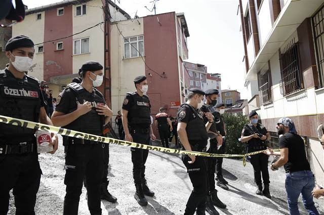 Beyoğlunda silahlı çatışma