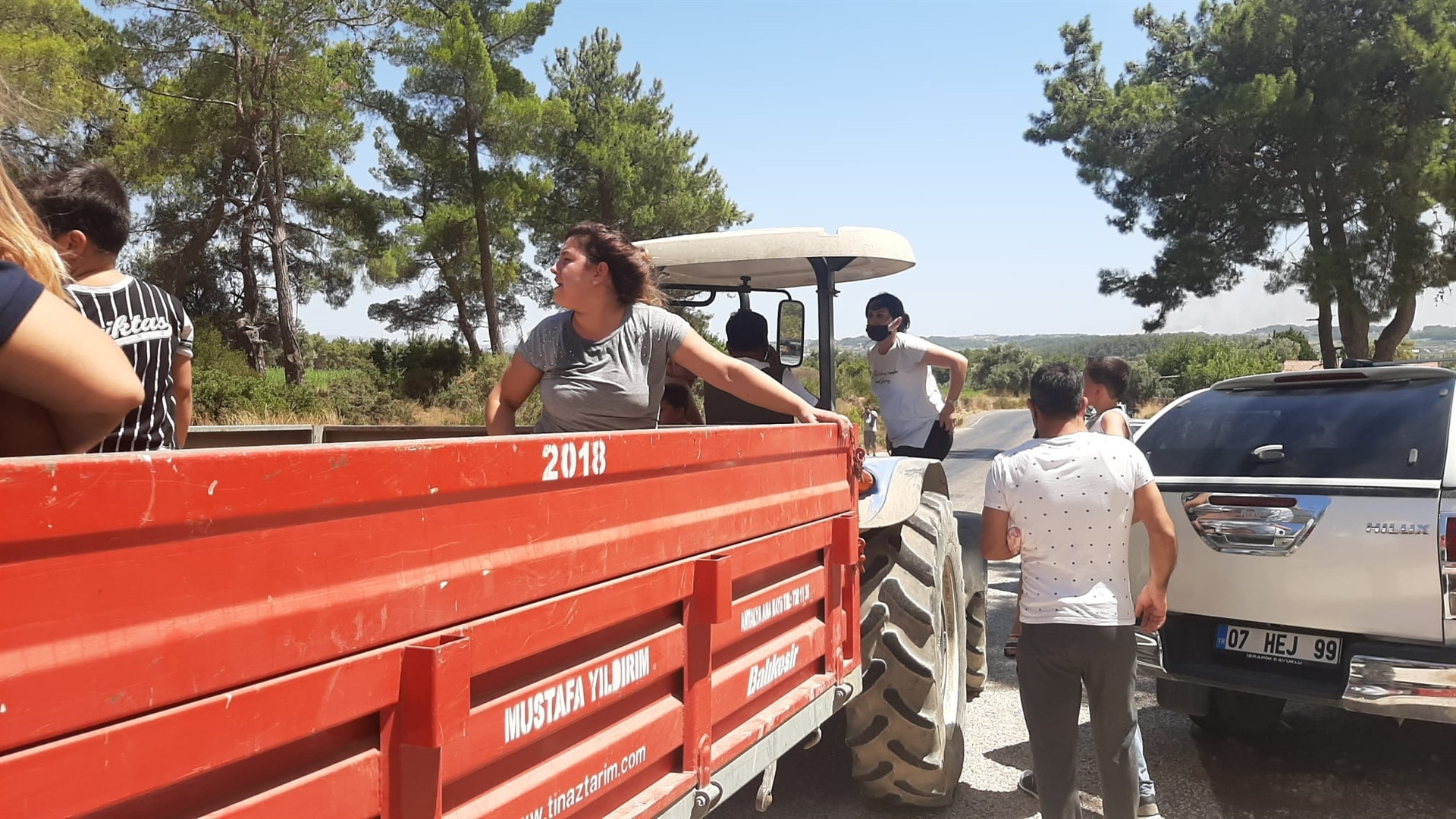 Son dakika haberi... Manavgatta tarihin en büyük yangını Yangının dehşeti bu karelerde...