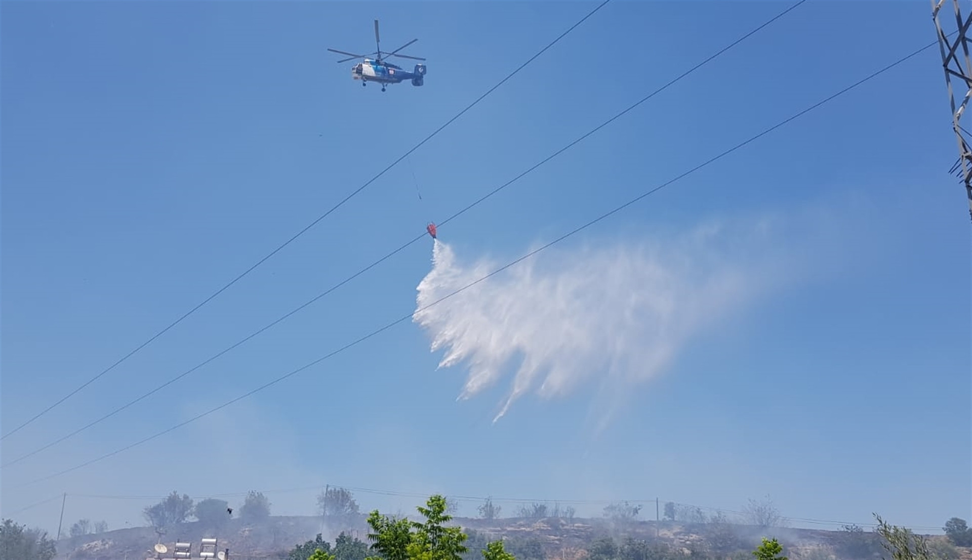 Son dakika haberi... Manavgatta tarihin en büyük yangını Yangının dehşeti bu karelerde...