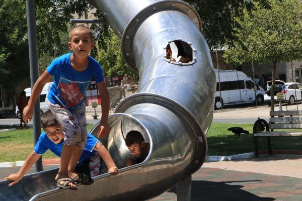 Şanlıurfa’da sacdan kaydırak tepkisi